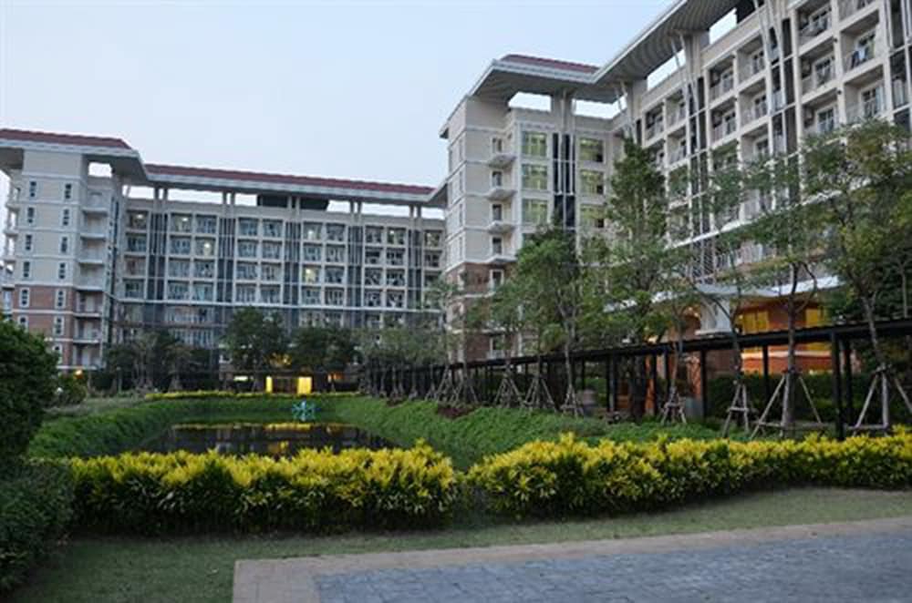 Grow Residences 8/59