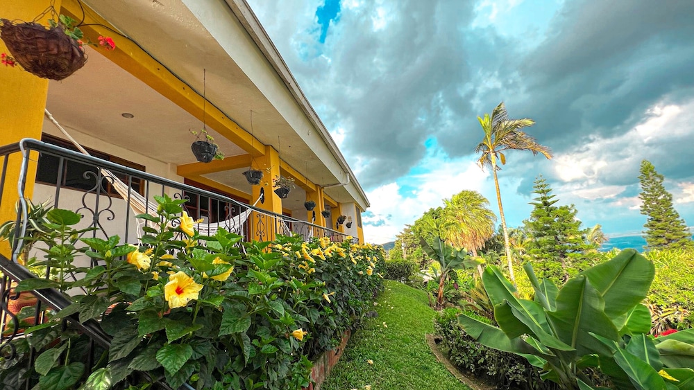 Hotel El Molino Dapa Cali 39/49
