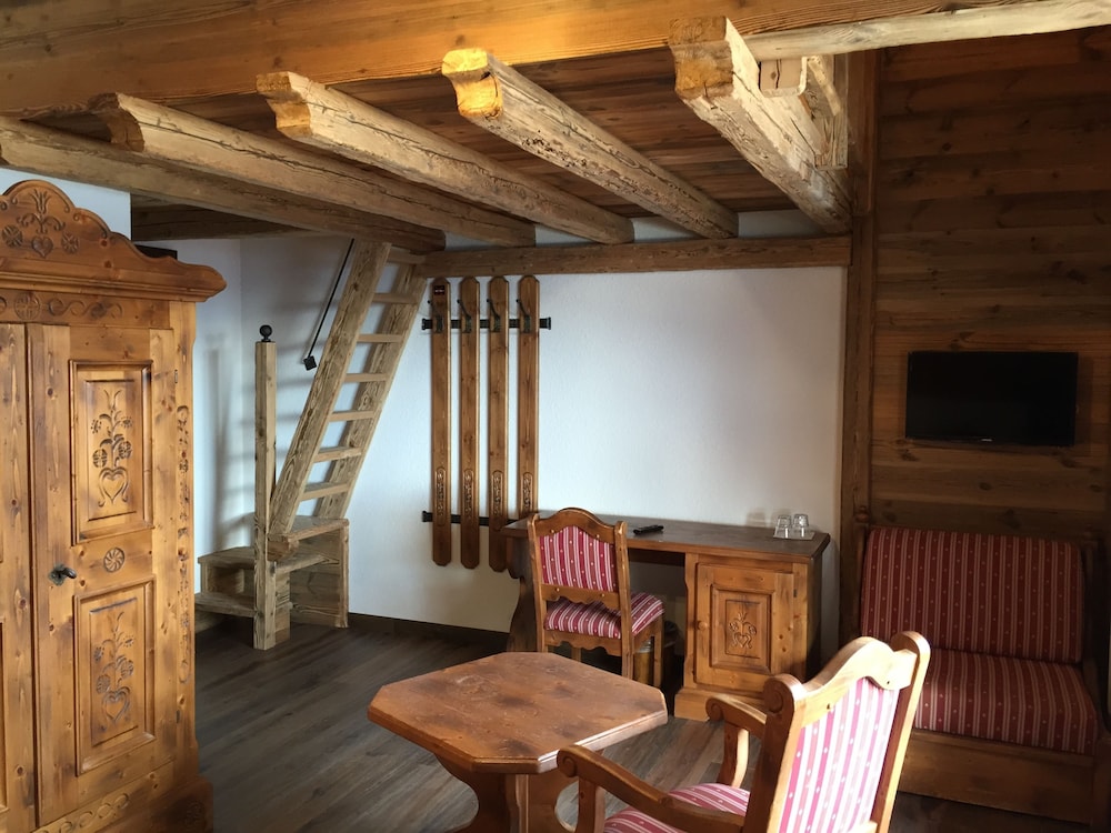 Hotel Le Grand Chalet 24/50