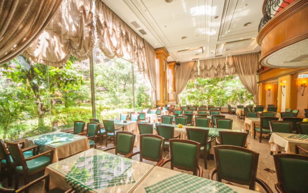 Cheng Pao Hotel 52/64