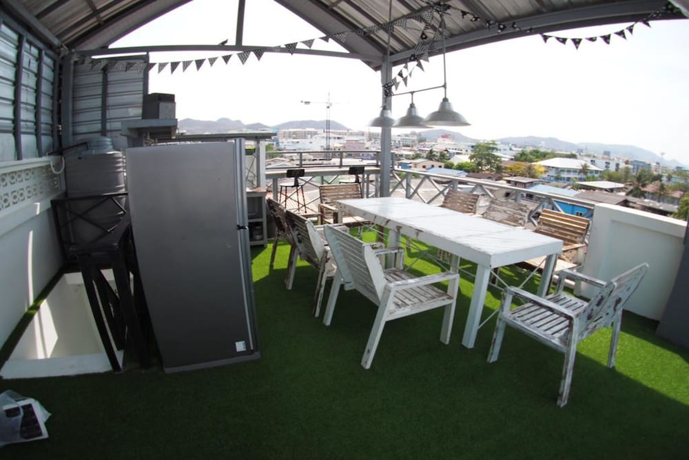 Jetty Huahin Hostel 71/77