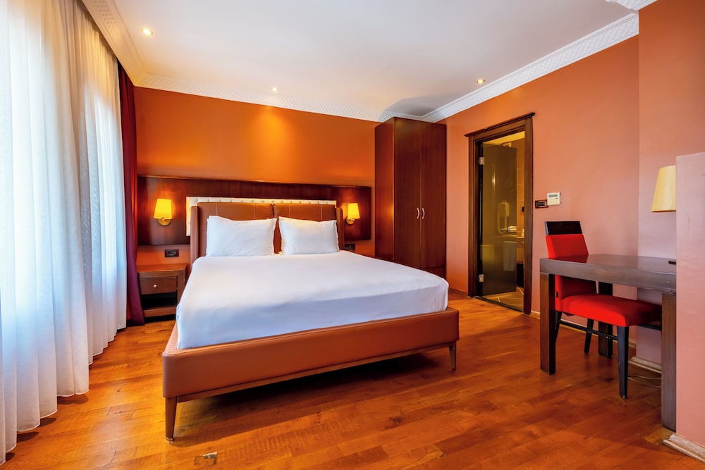 MANGANA KONAK HOTEL 26/64