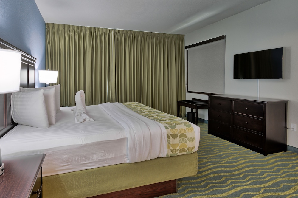 Edge Hotel Clearwater Beach 16/66