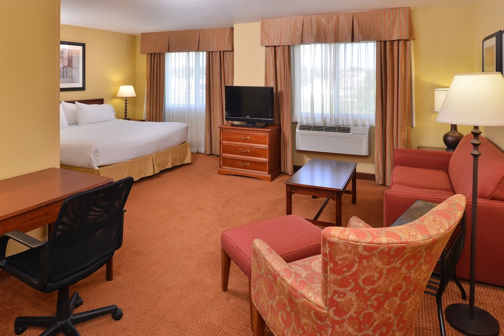 Holiday Inn Stevens Point Convention Ctr 36/72