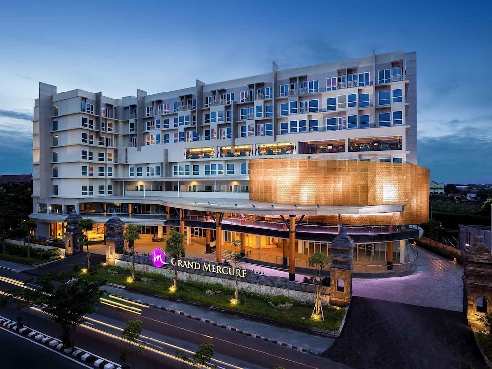 Grand Mercure Yogyakarta Adi Sucipto 5/70