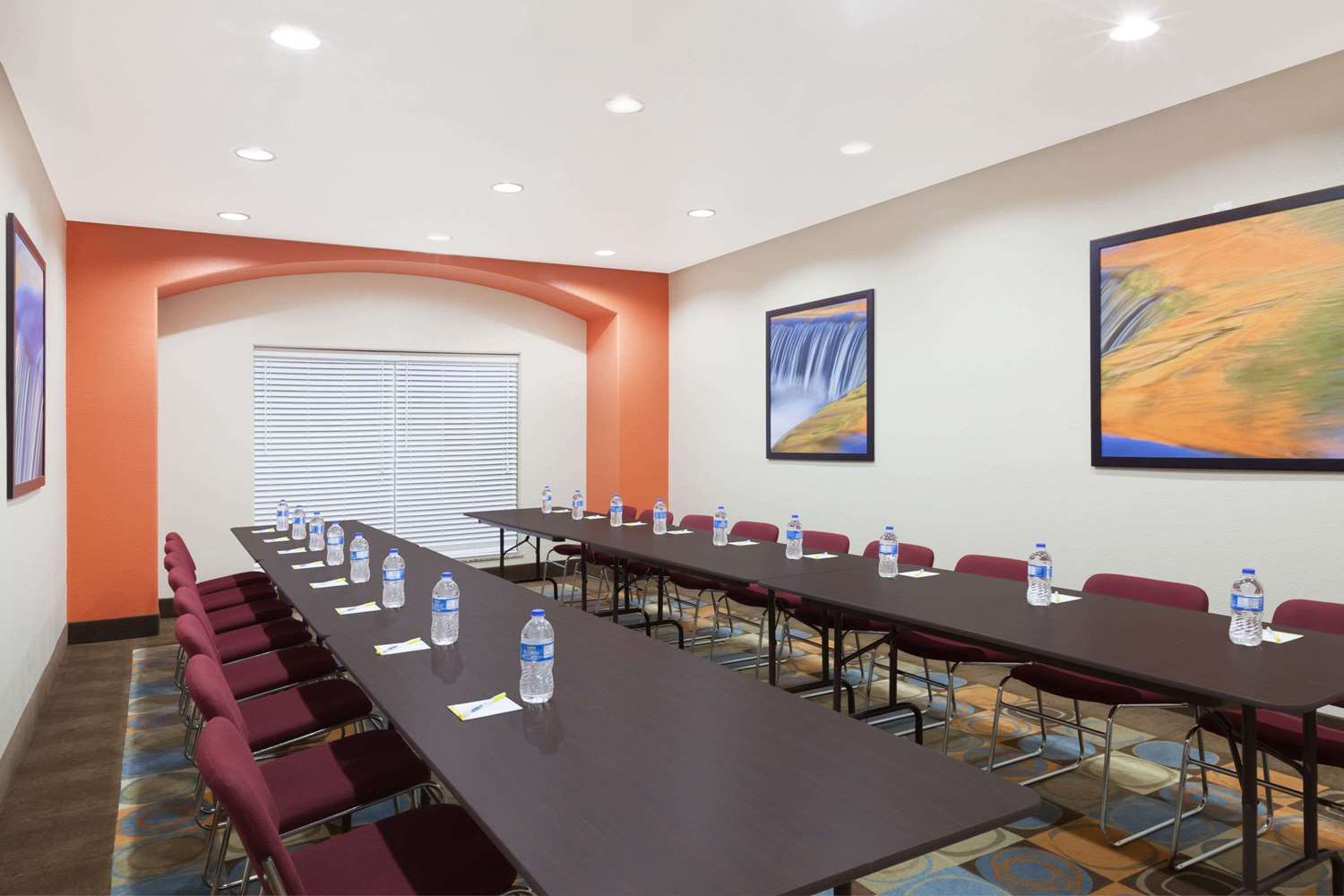 Days Inn And Suites Marquez 5/9
