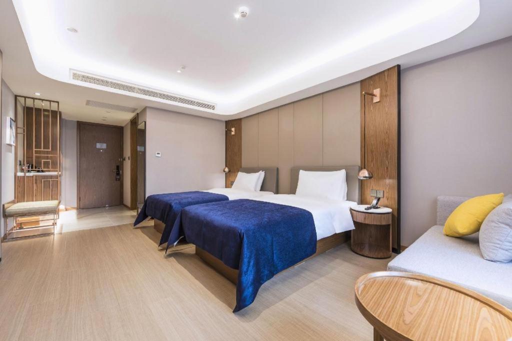 Yitel Collection Beijing Hepingli 20/54