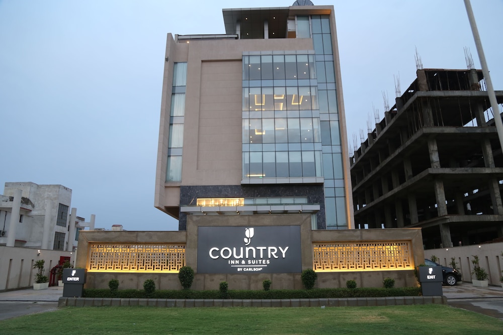 Country Inn And Suites By Radisson Bhiwadi 2/50
