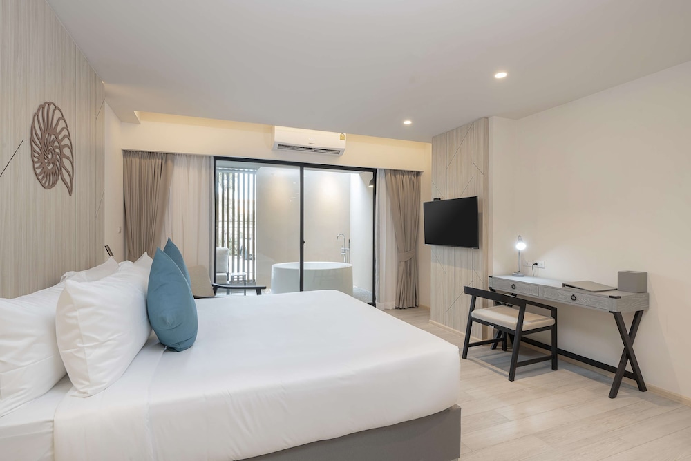 PREMIUM, SUPERIOR, DOUBLE BED
