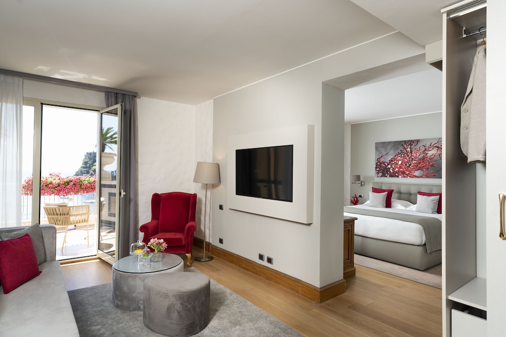 Mazzaro Sea Palace – VRetreats 28/64