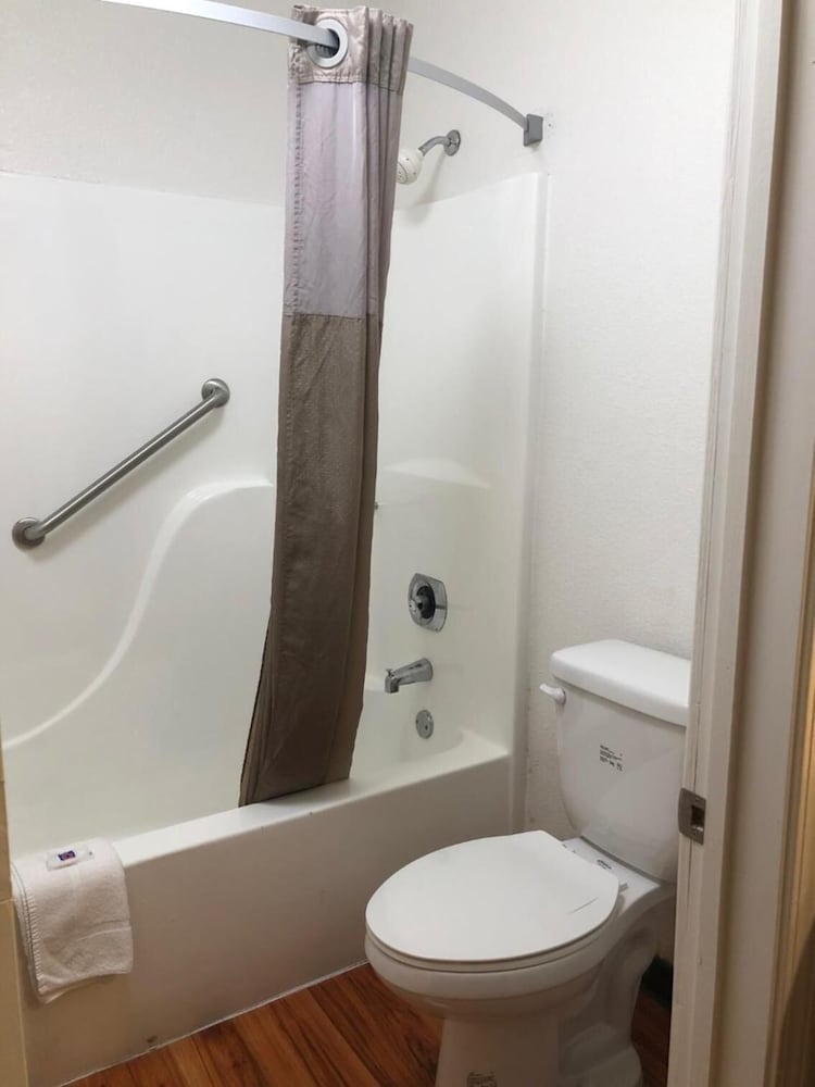 Motel6 Nashville, TN - Airport 20/54