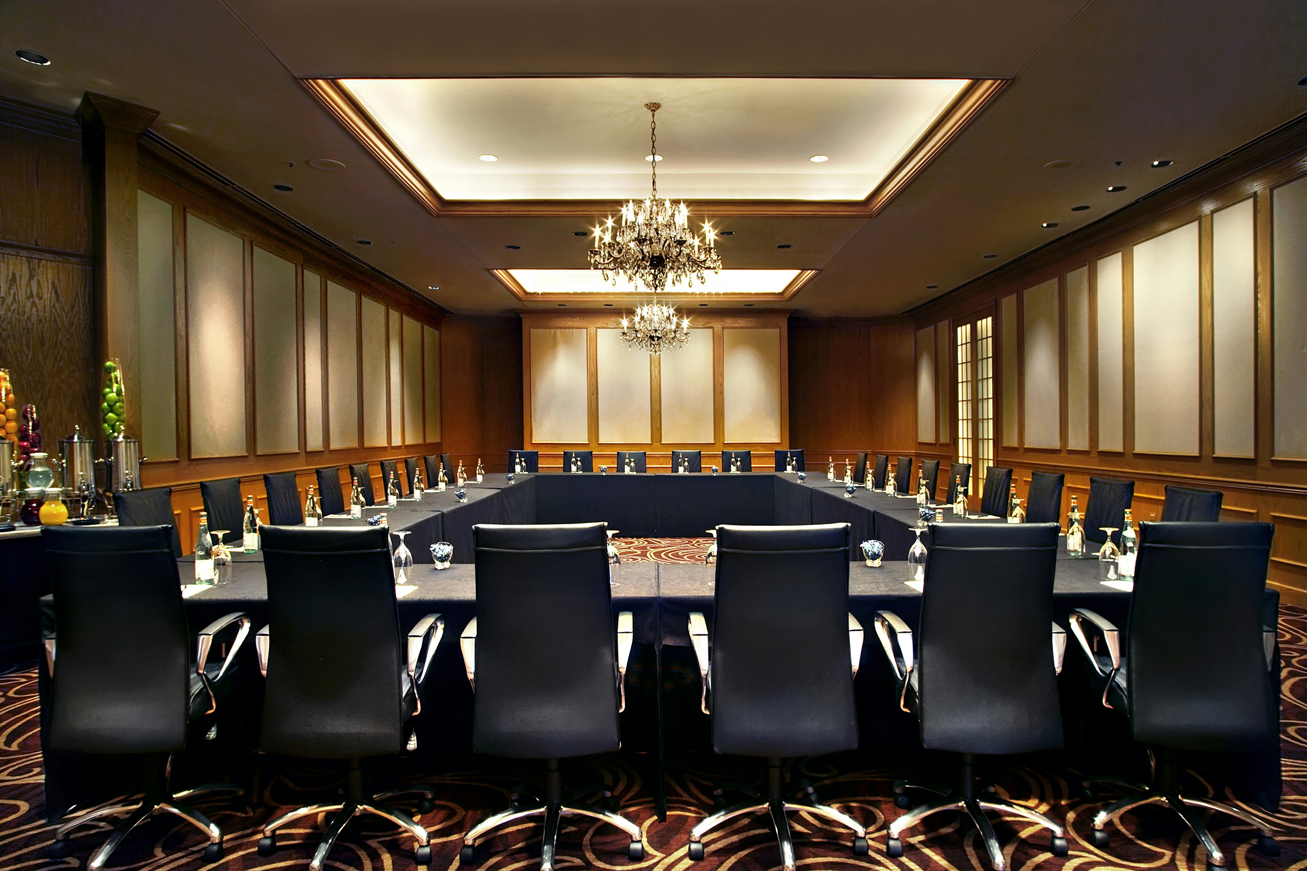 Hilton Rosemont Chicago O Hare 19/29