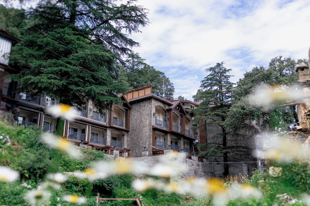 Presidium Sarovar Premiere Dalhousie 5/68