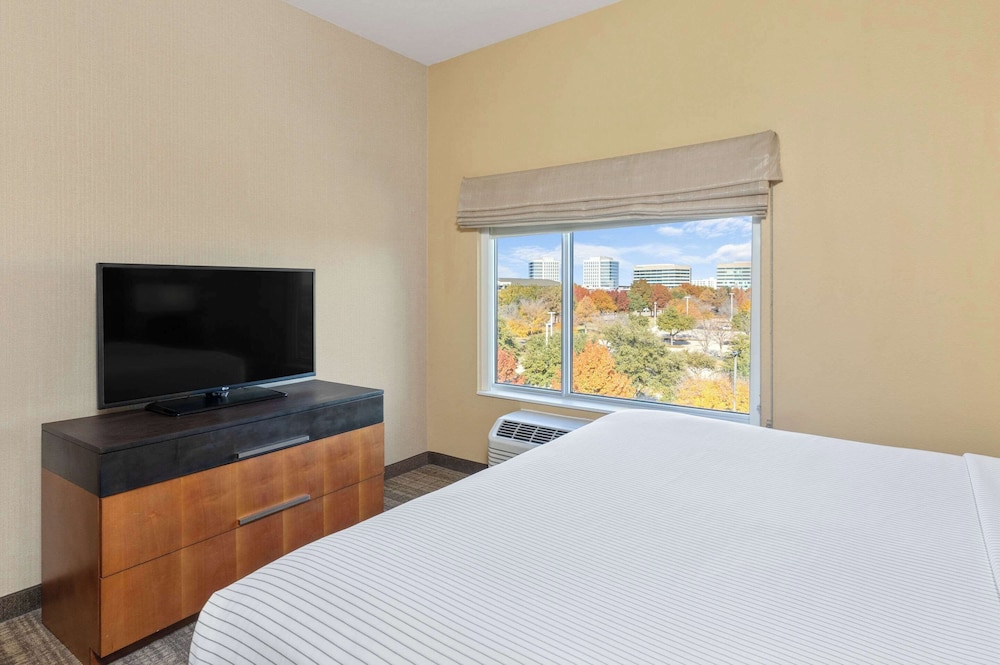 Cambria Hotels Plano Frisco 16/50