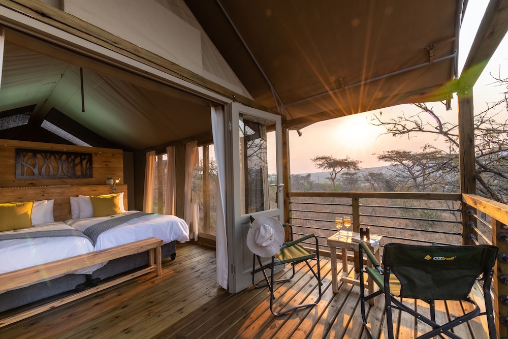 Ndhula Luxury Tented Lodge 16/48