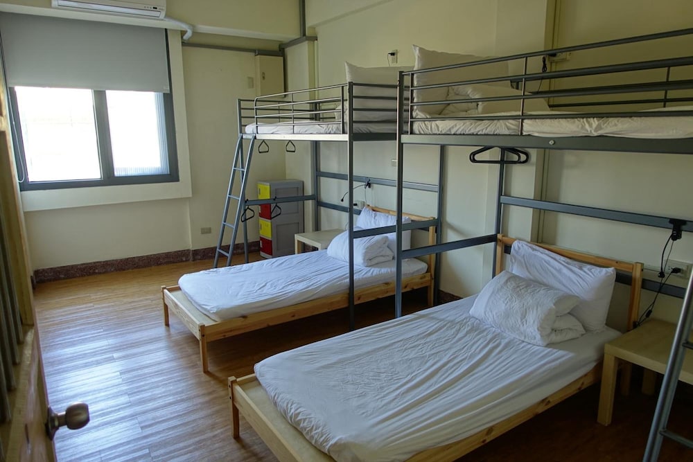 Chiayi Petite Hostel 5/35