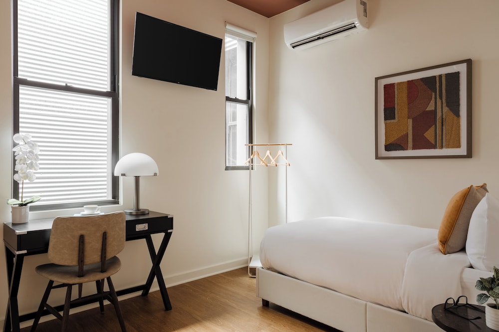 COMFORT, SINGLE, ACCESSIBLE