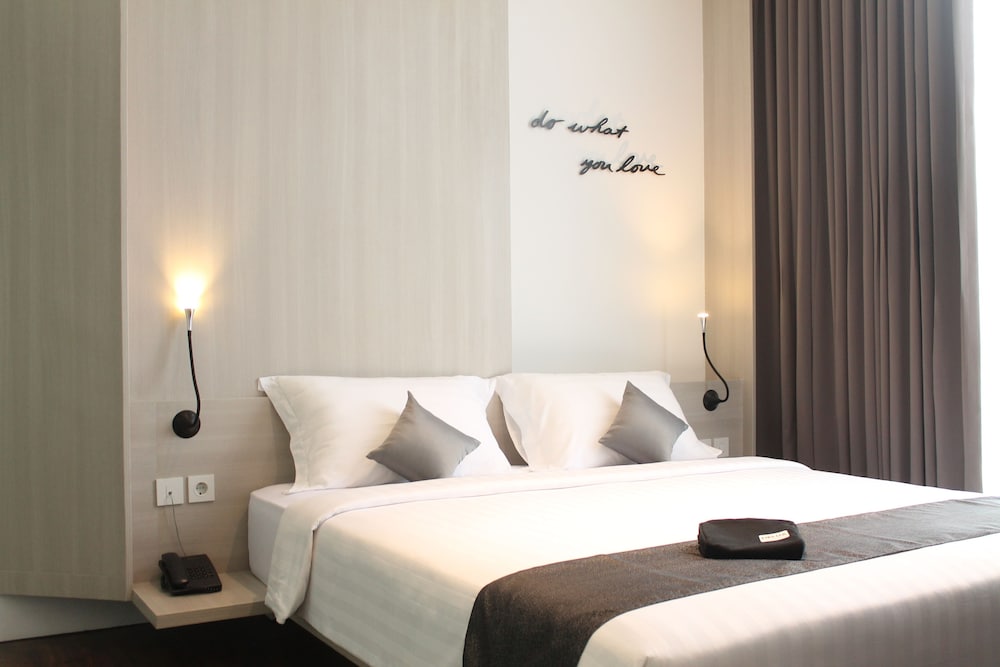 Delua Hotel 2/17