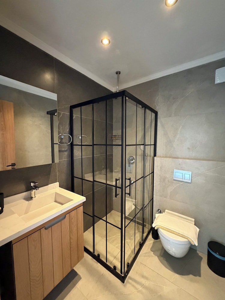 Kaleli Deluxe Homes 38/39