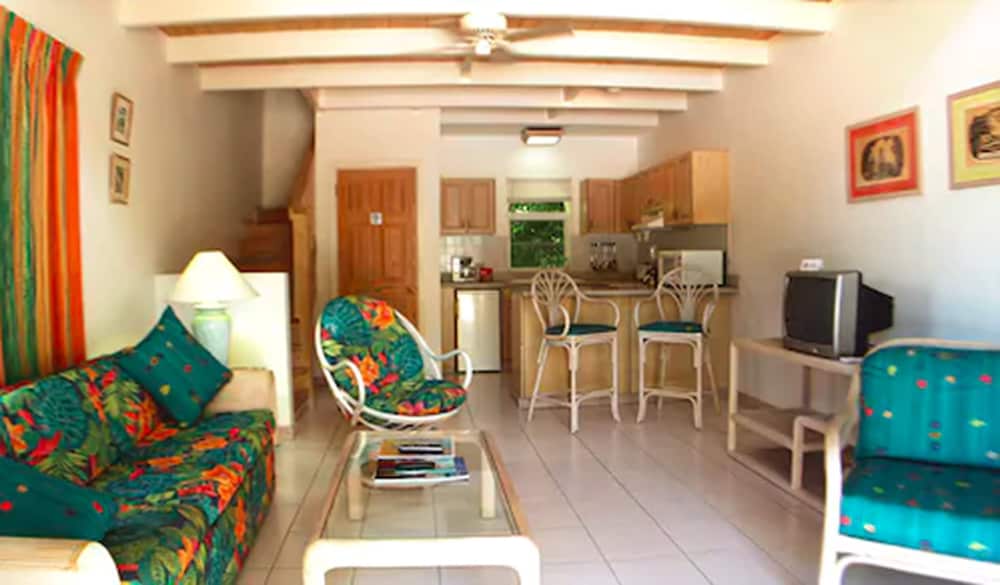 DICKENSON BAY COTTAGES 37/50