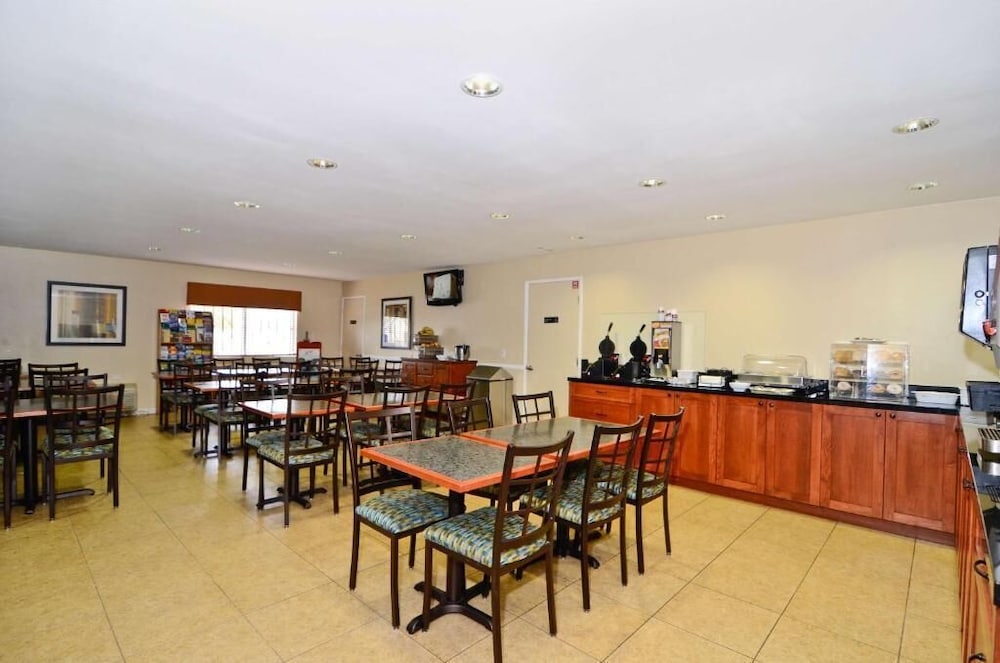Best Western San Diego Pacific Beach/Mission Bay 34/49