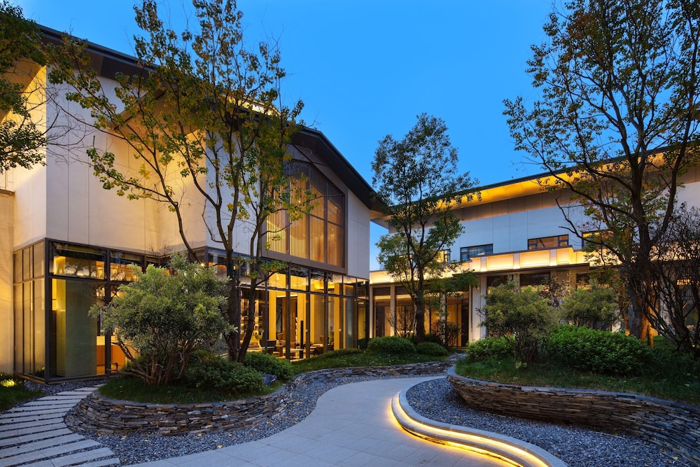 Fairfield by Marriott Bijie 45/50