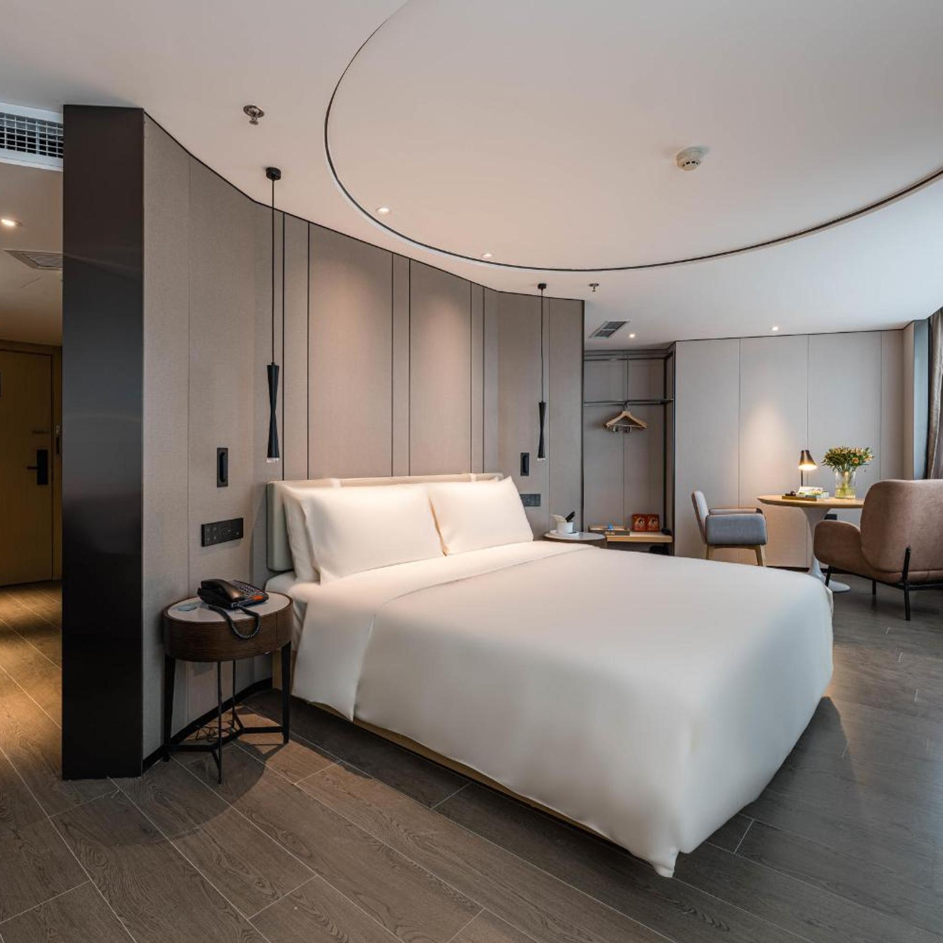 Atour S Hotel Wenshu Yuan Monastery Subway Station Chunxi Road 18/41