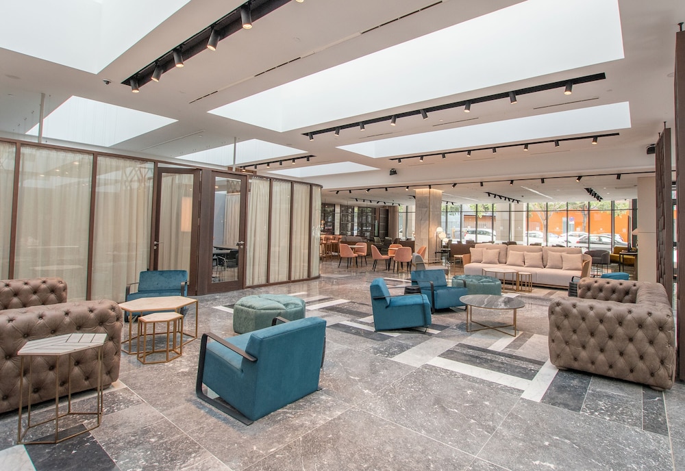 Giralda Center Hotel 25/40