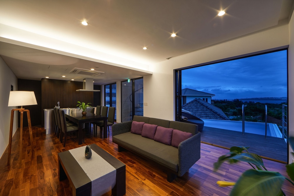 E Horizon Resort Condominium Sesoko 35/50
