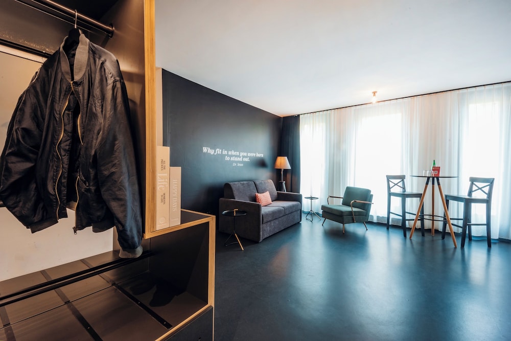 The Spot Serviced Apartments 22/47