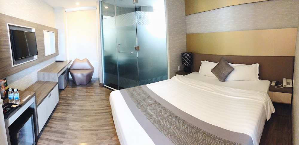 New Sun Hotel 10/50