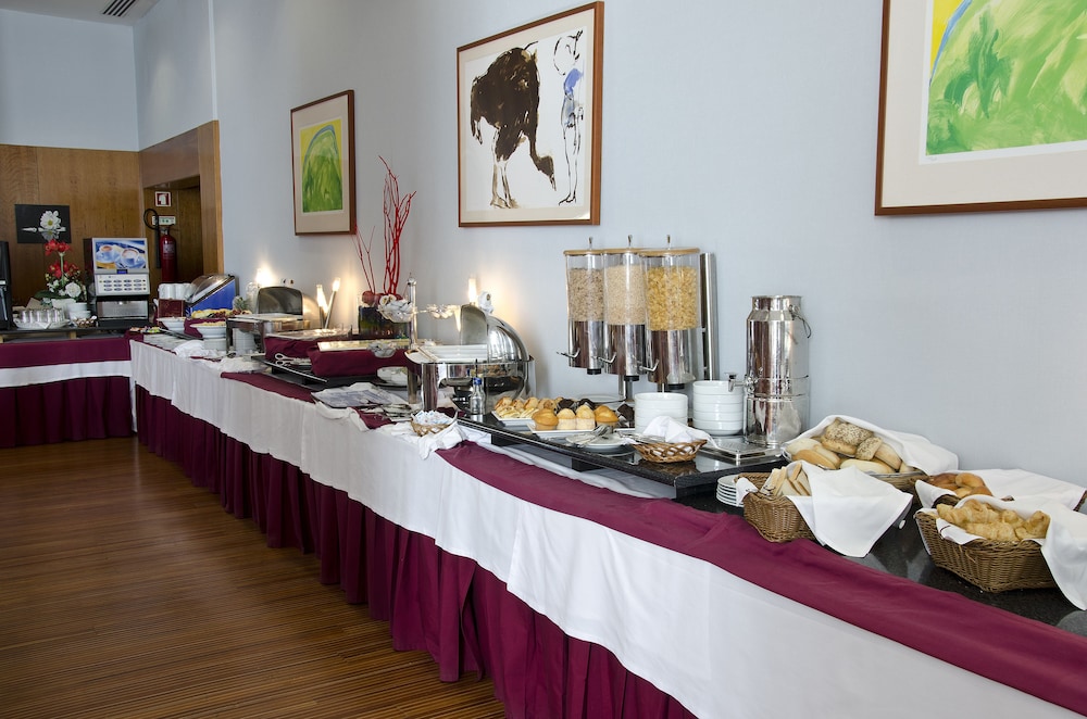 VIP Executive Santa Iria Hotel 37/49