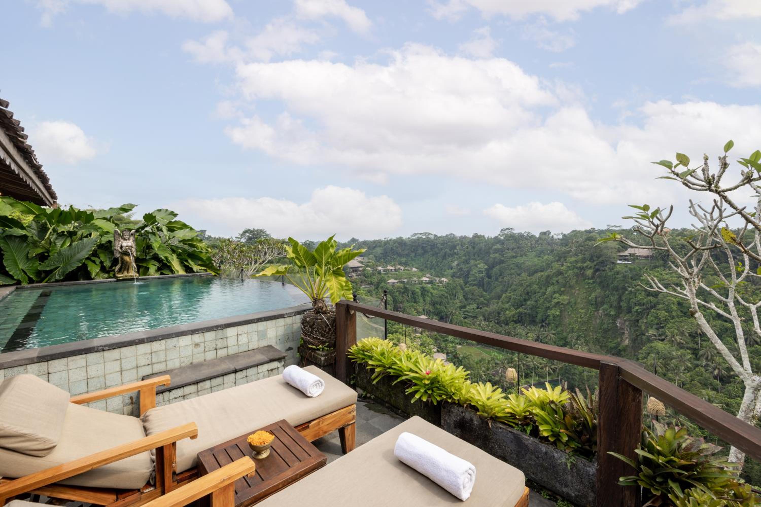 PRAMANA WATU KURUNG in BALI