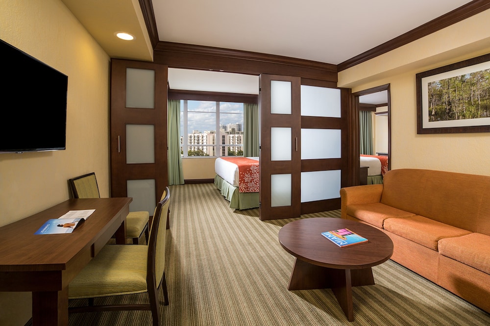 The Sunny Miami Sunny Isles Beach, Curio Collection by Hilton 20/34
