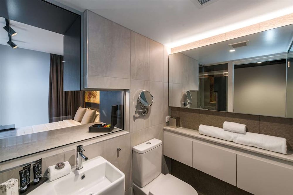 غرفة بسرير كوين بشرفة بإطلالة، Kennigo Hotel Brisbane 6/6