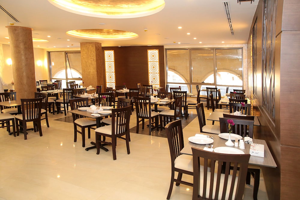 Viola Hotel Suites 28/35