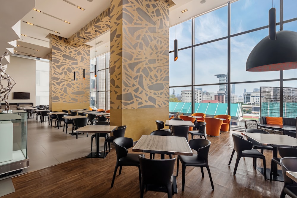 Holiday Inn Express Bangkok Siam 65/80