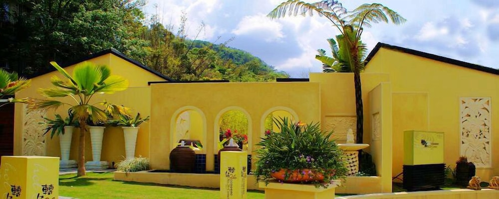 No. 26 Corner Villa Resort 2/21