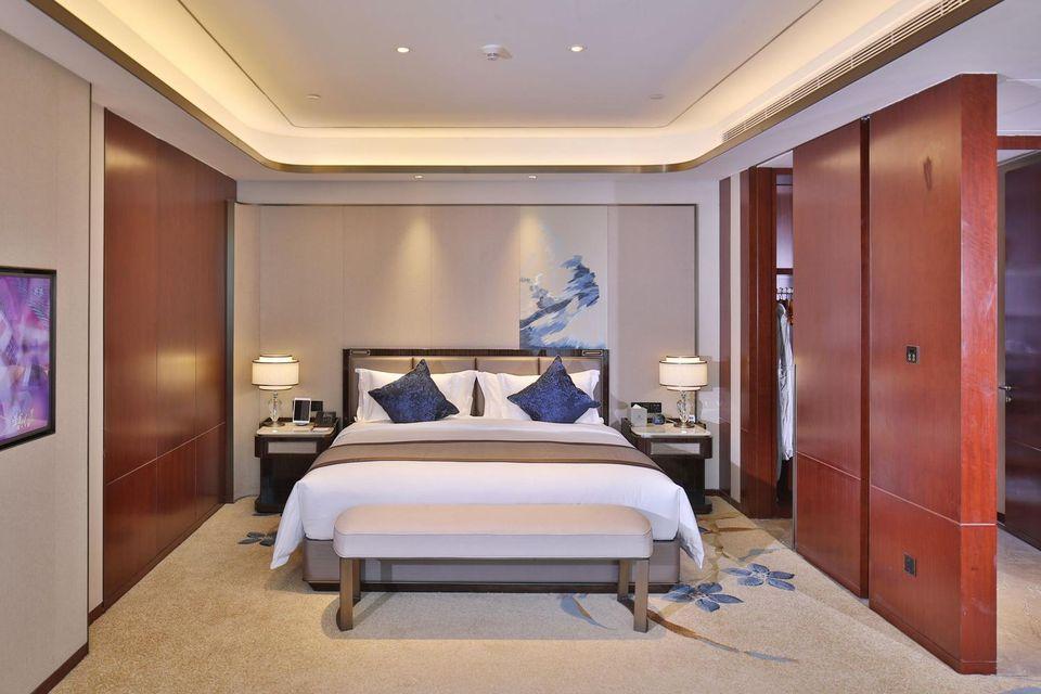 Style, Studio, Suite
