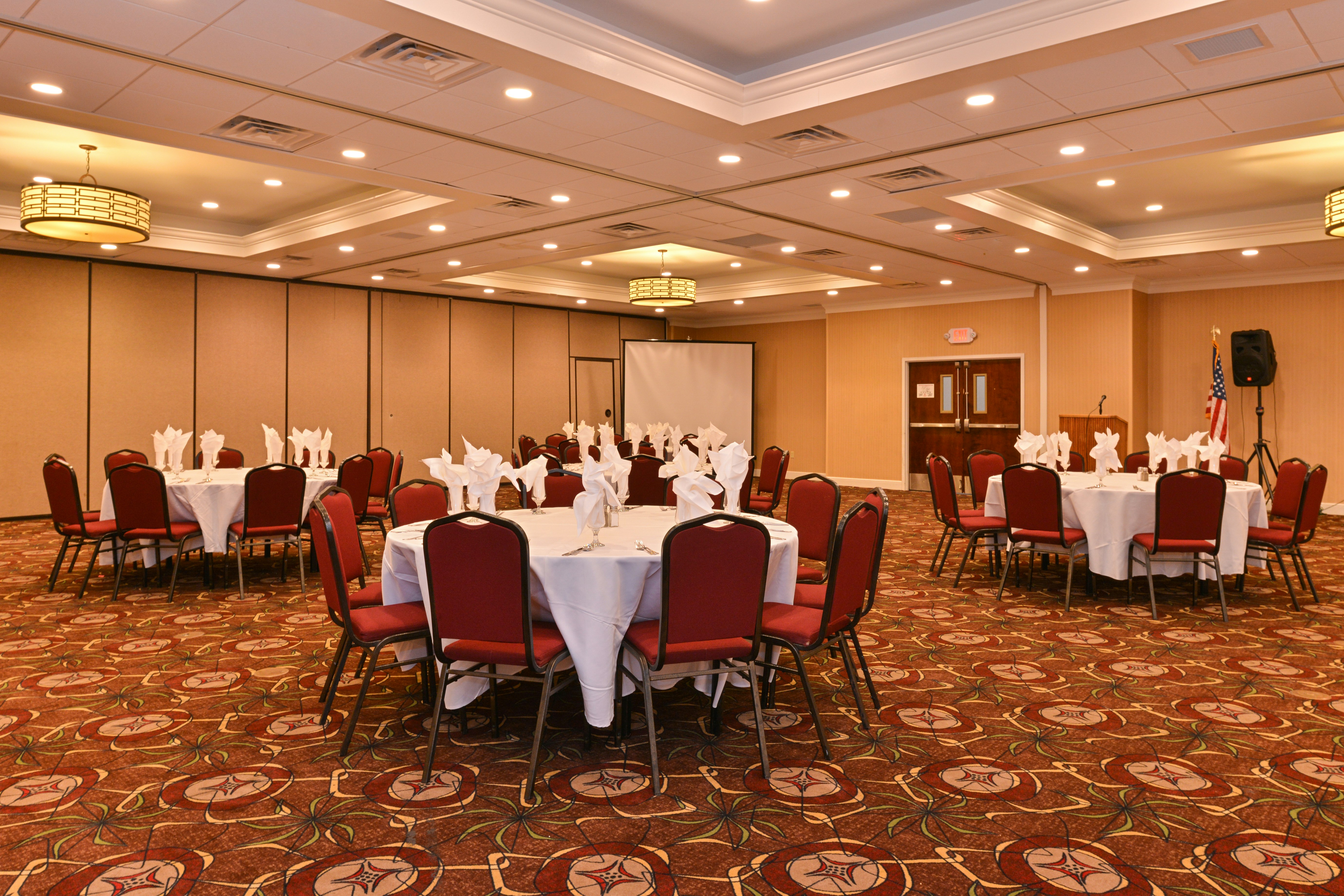 HOLIDAY INN NEW LONDON - MYSTIC AREA 52/59