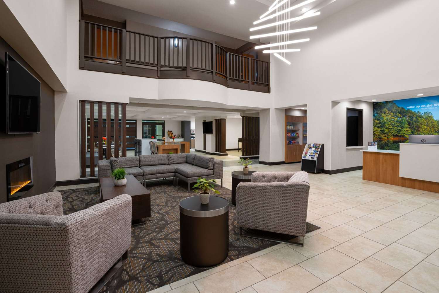 La Quinta Inn & Suites by Wyndham Mooresville 14/24