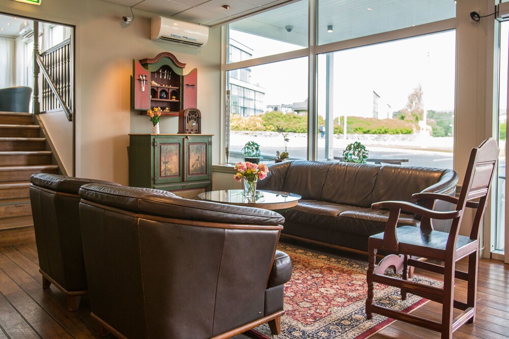 Almaas Hotell Stord AS 4/42