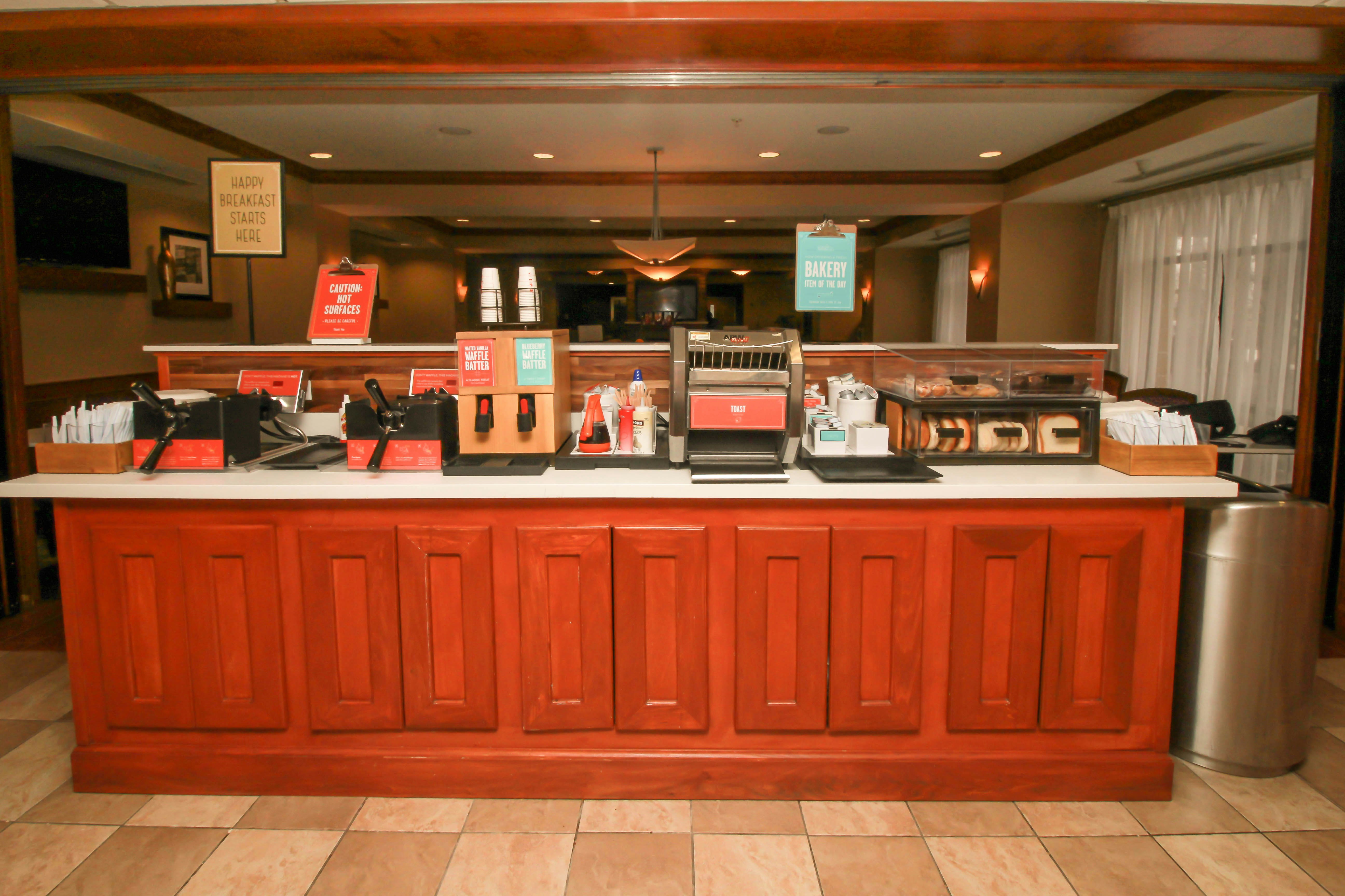 Lobby at Hampton Inn by Hilton Commerce Novi, COMMERCE TOWNSHIP - MI