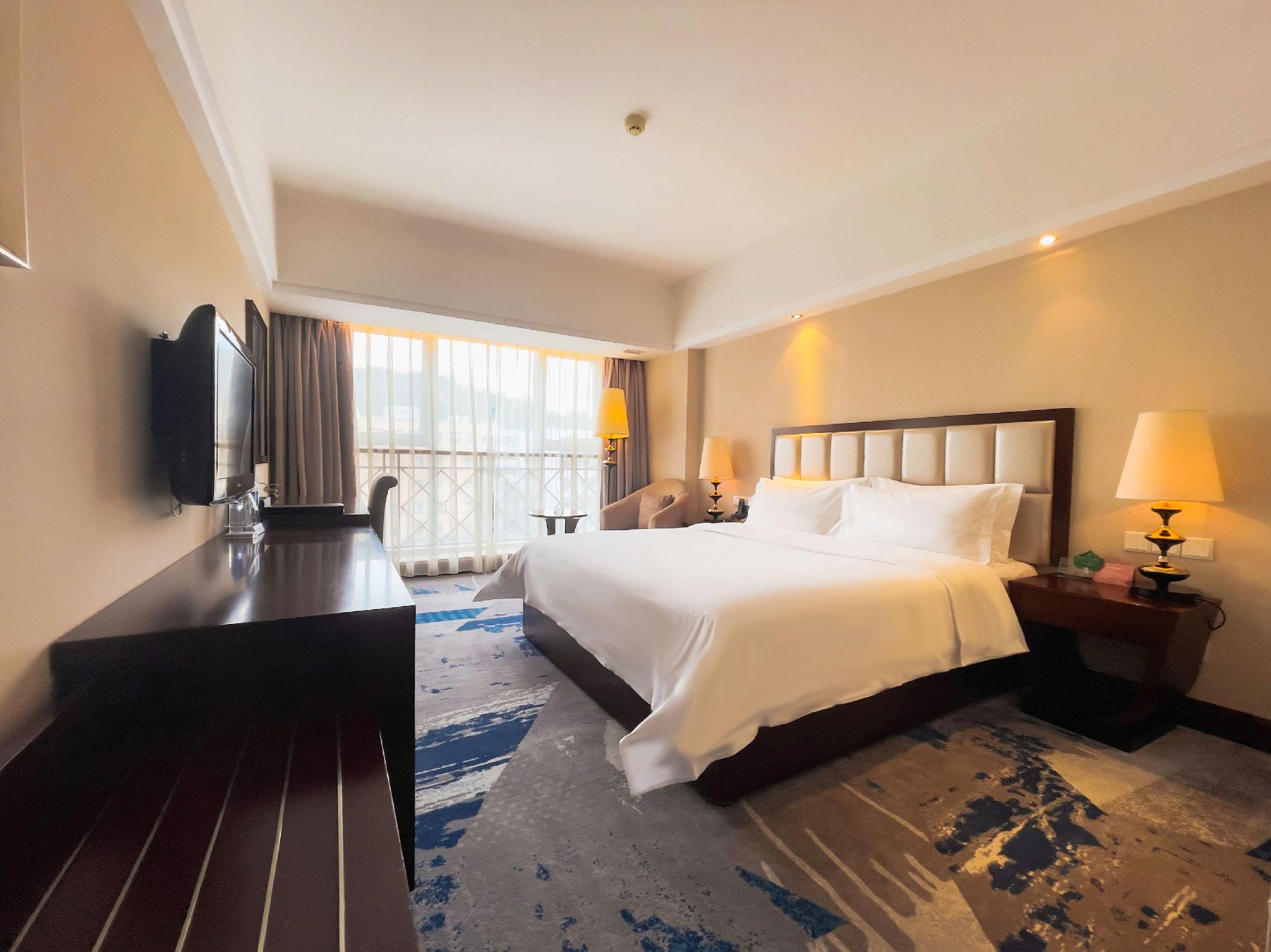Yunhat Hotel 25/52