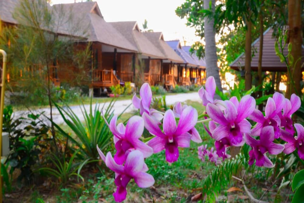 Baanchaylay Resort 45/50
