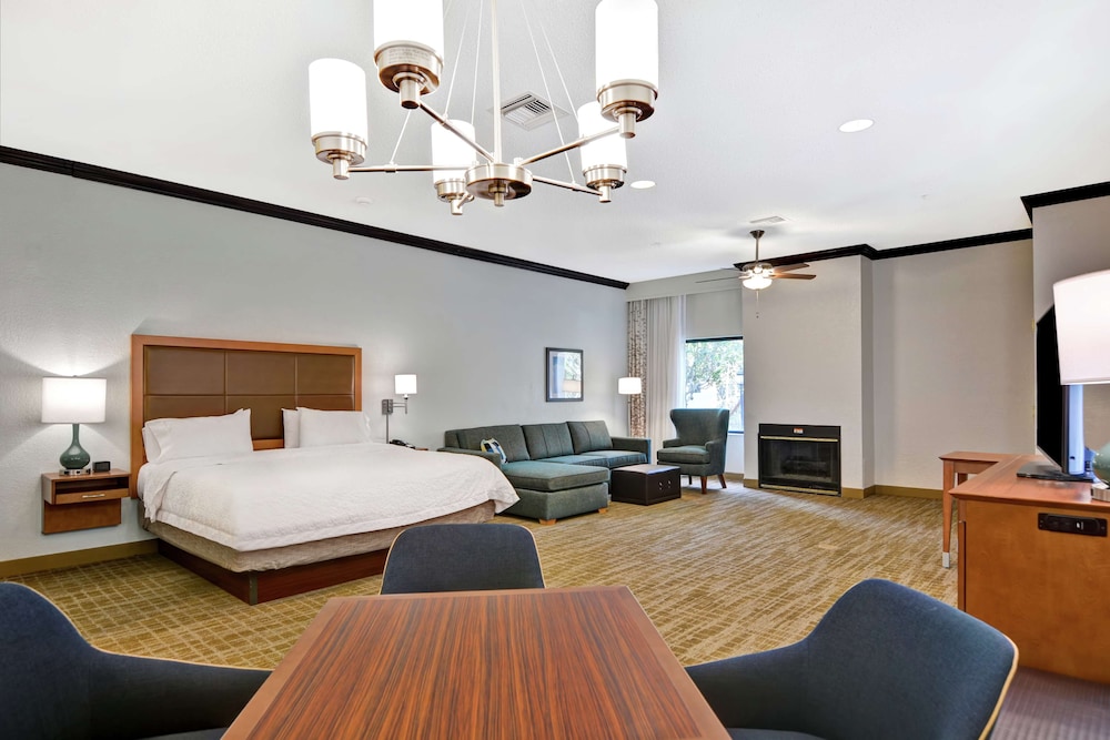 Hampton Inn Palm Beach Gardens 8/42