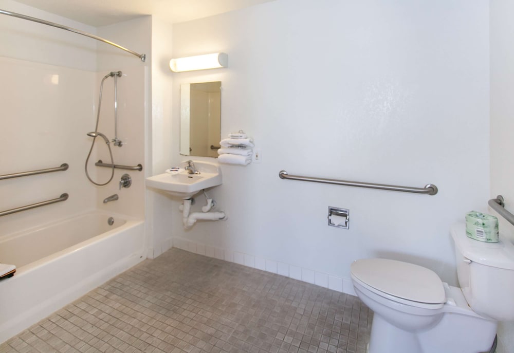 Motel6 Rosemead, CA - Los Angeles 44/46