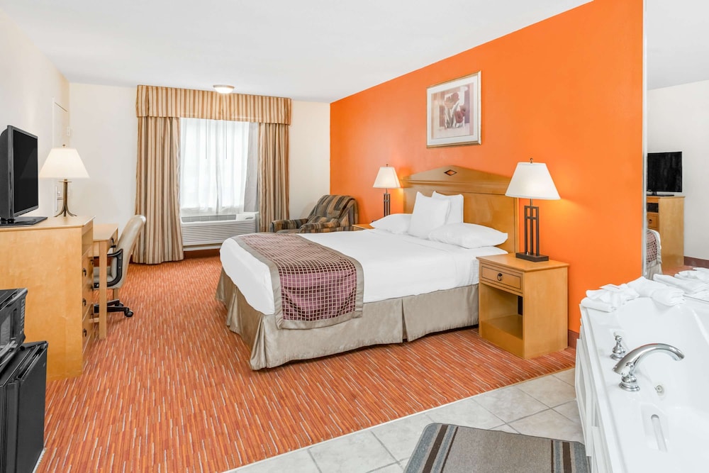 SureStay Hotel by Best Western Manning 11/39