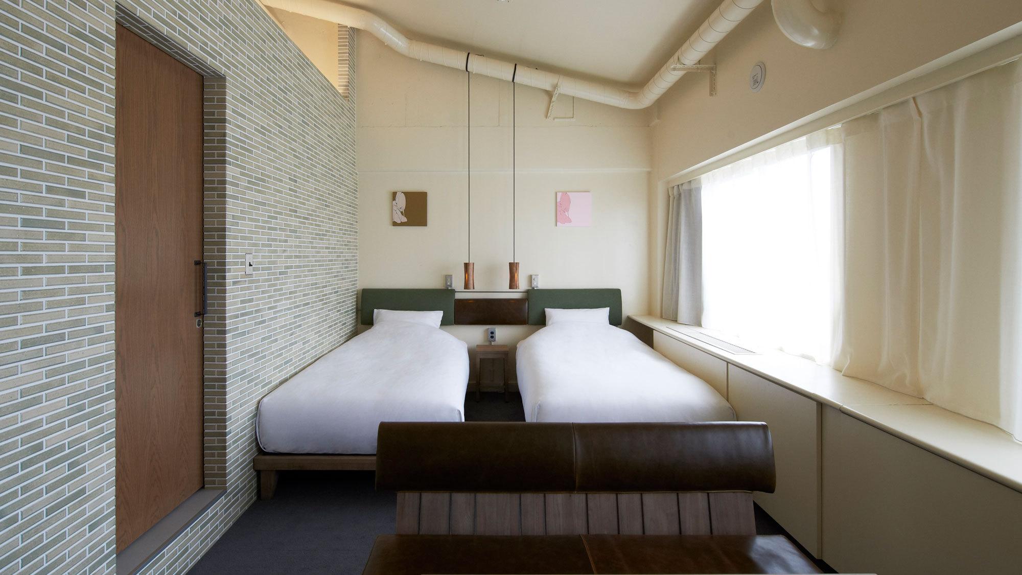 Standard, Twin Beds, North Wing