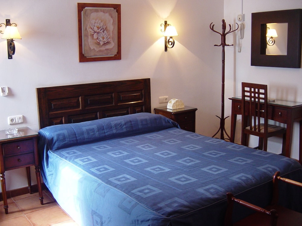 Hospederia Colon Antequera 16/50